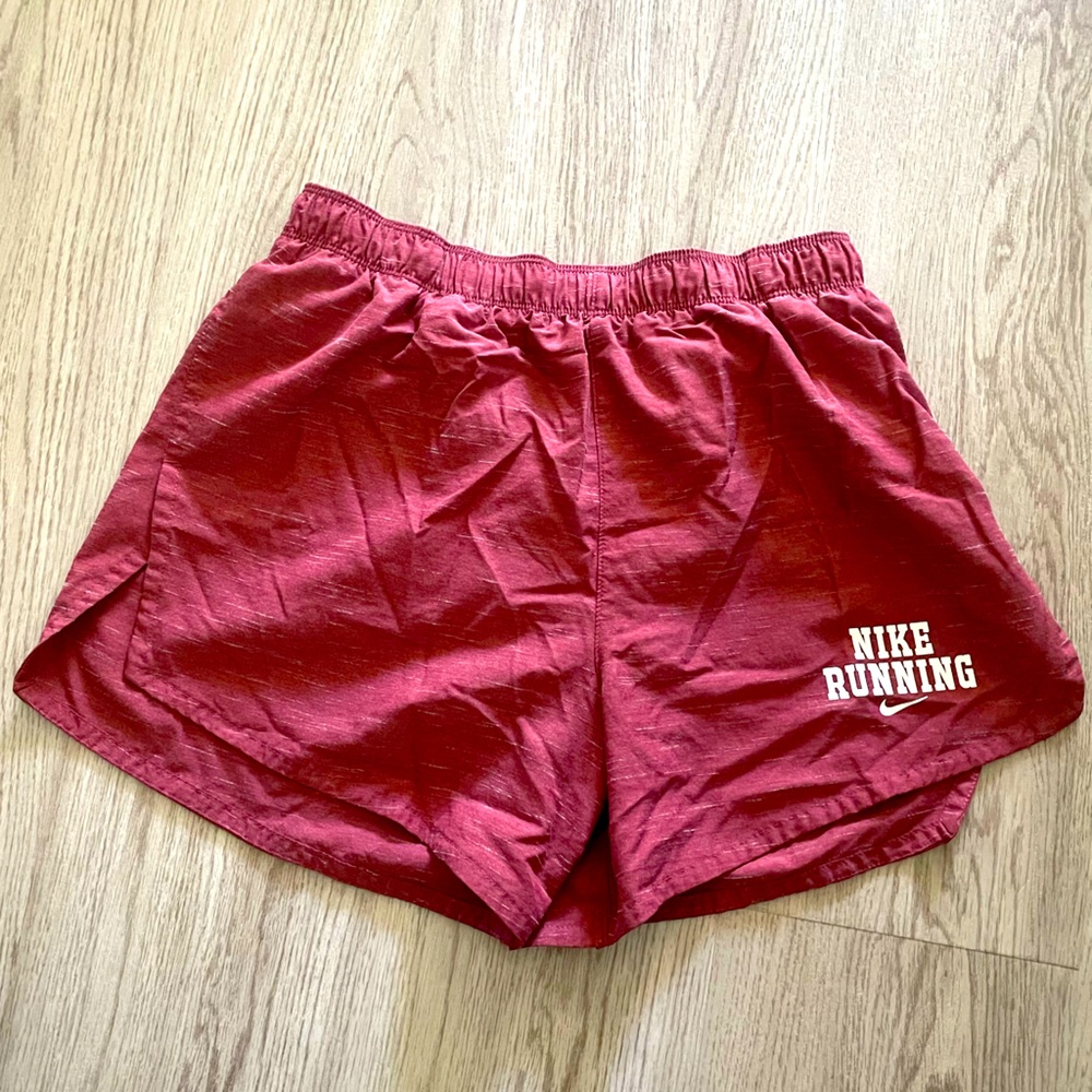 NIKE Running Shorts 4’’ (Medium)